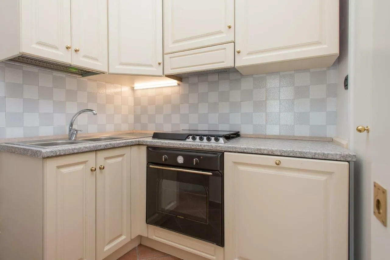 Il Garbino Suite And Apartment Lecce 0*,  Italien